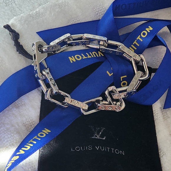 Louis Vuitton Chain Bracelet in Silver - Picture 1 of 4